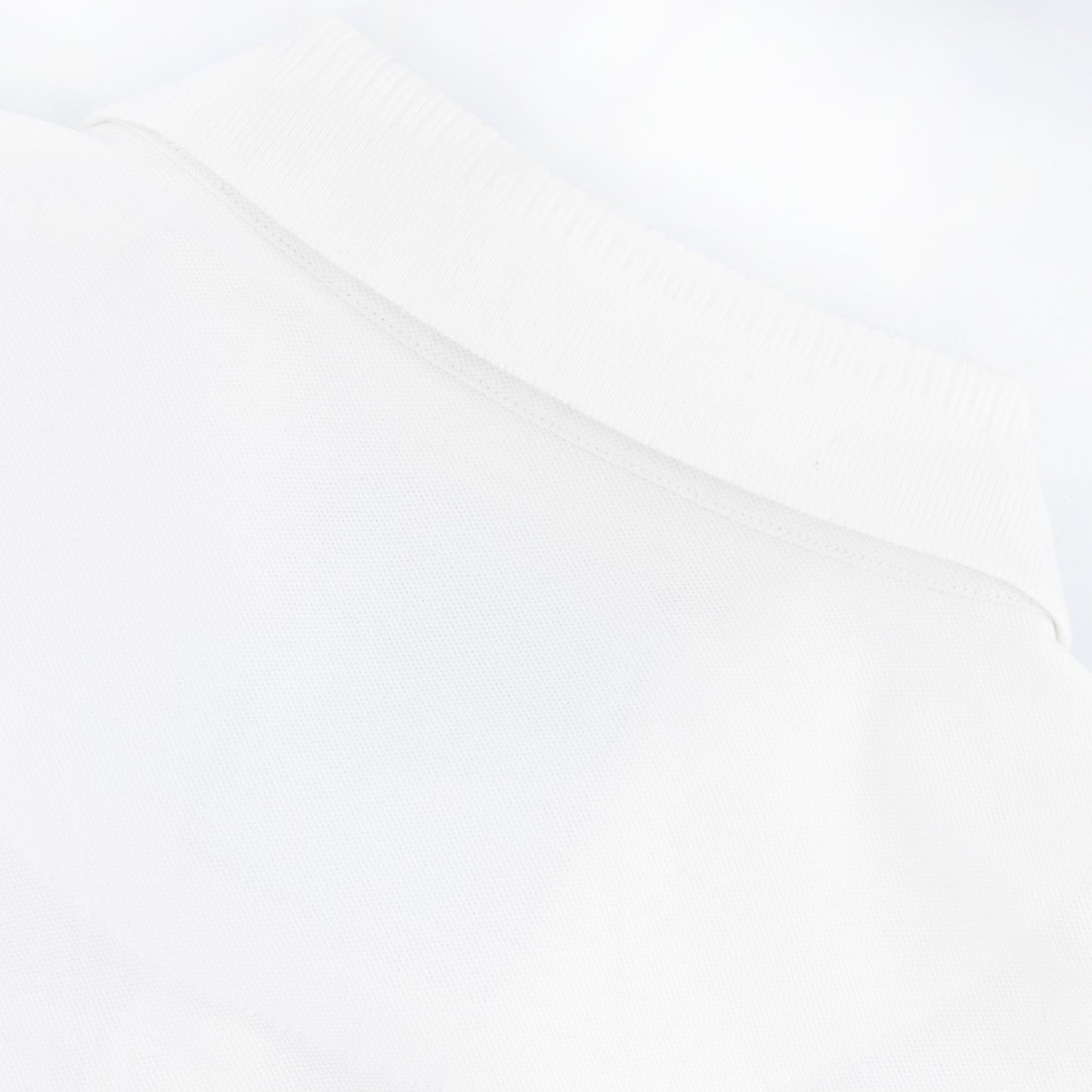 Mullen Golfer - White