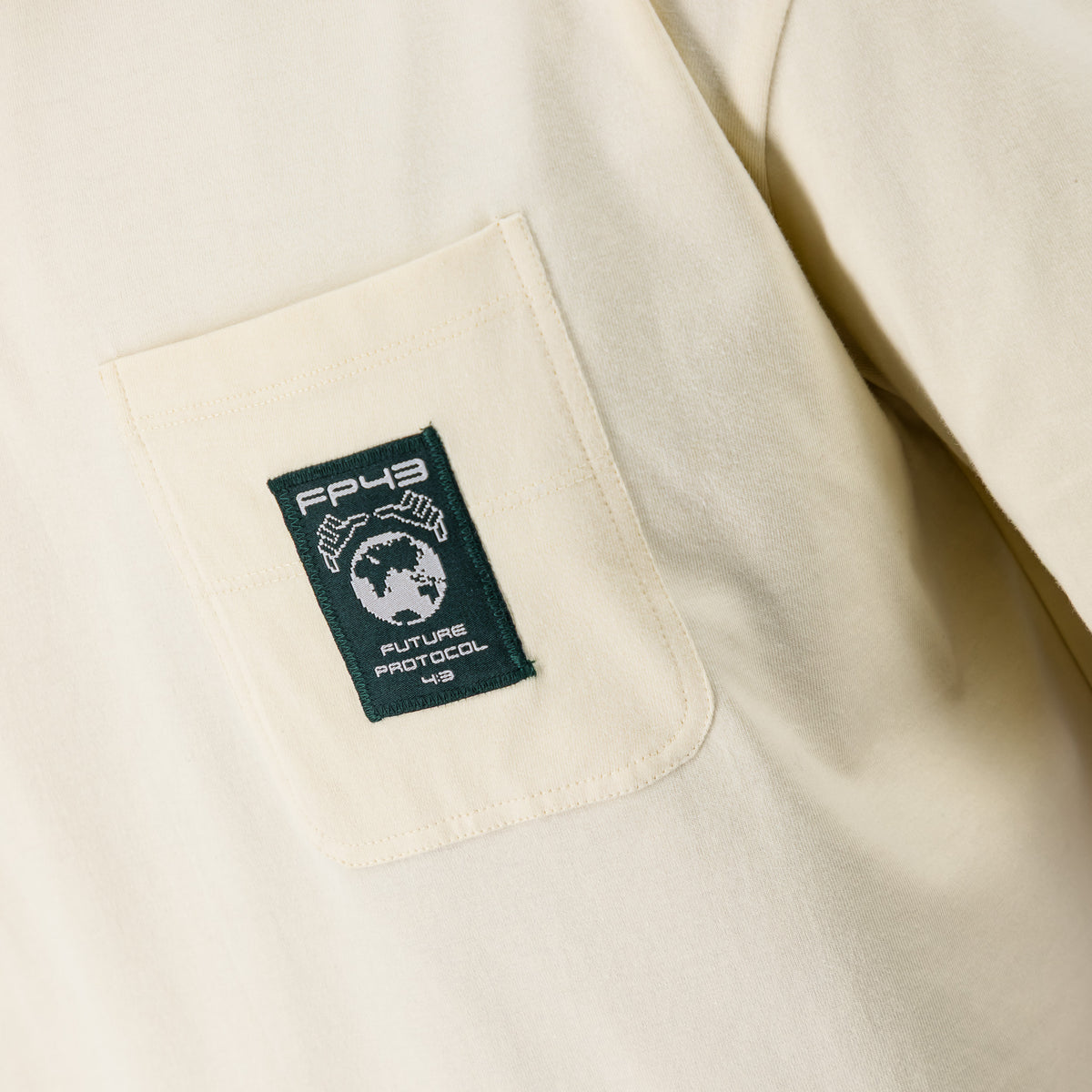 L0CKY43 Tee - Stone