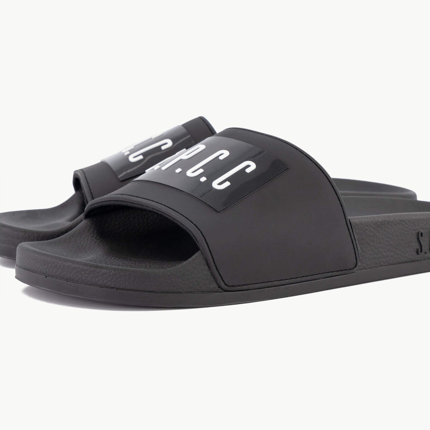 Matlock Slider - Black