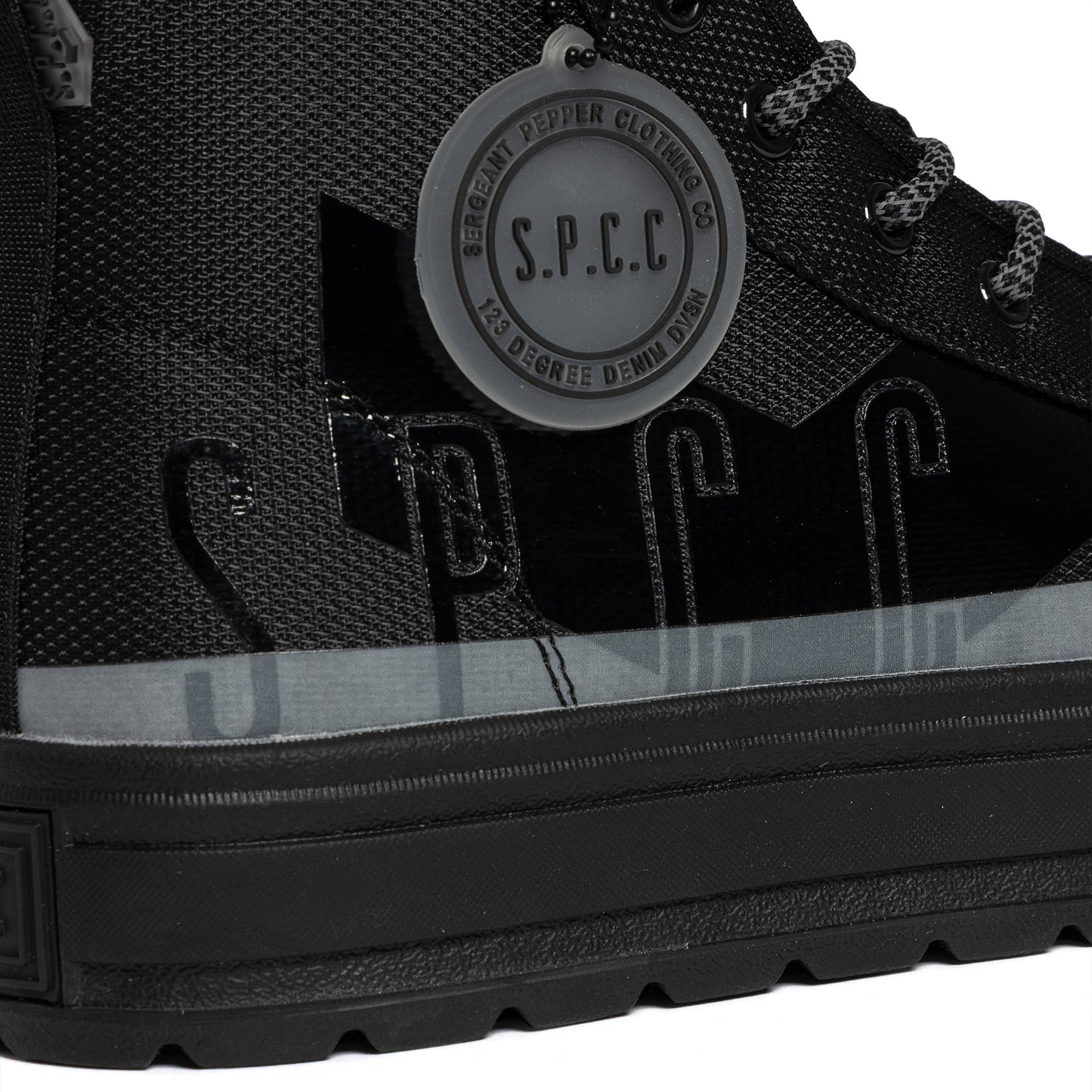 Surge Obscura Hi Sneakers  - Black/White