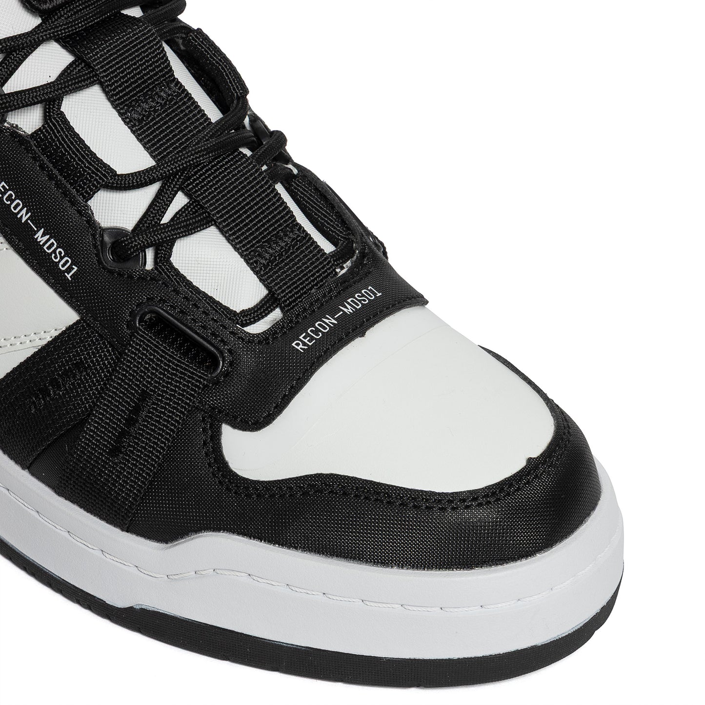 Recon Tau Hi Sneakers  - Black/White