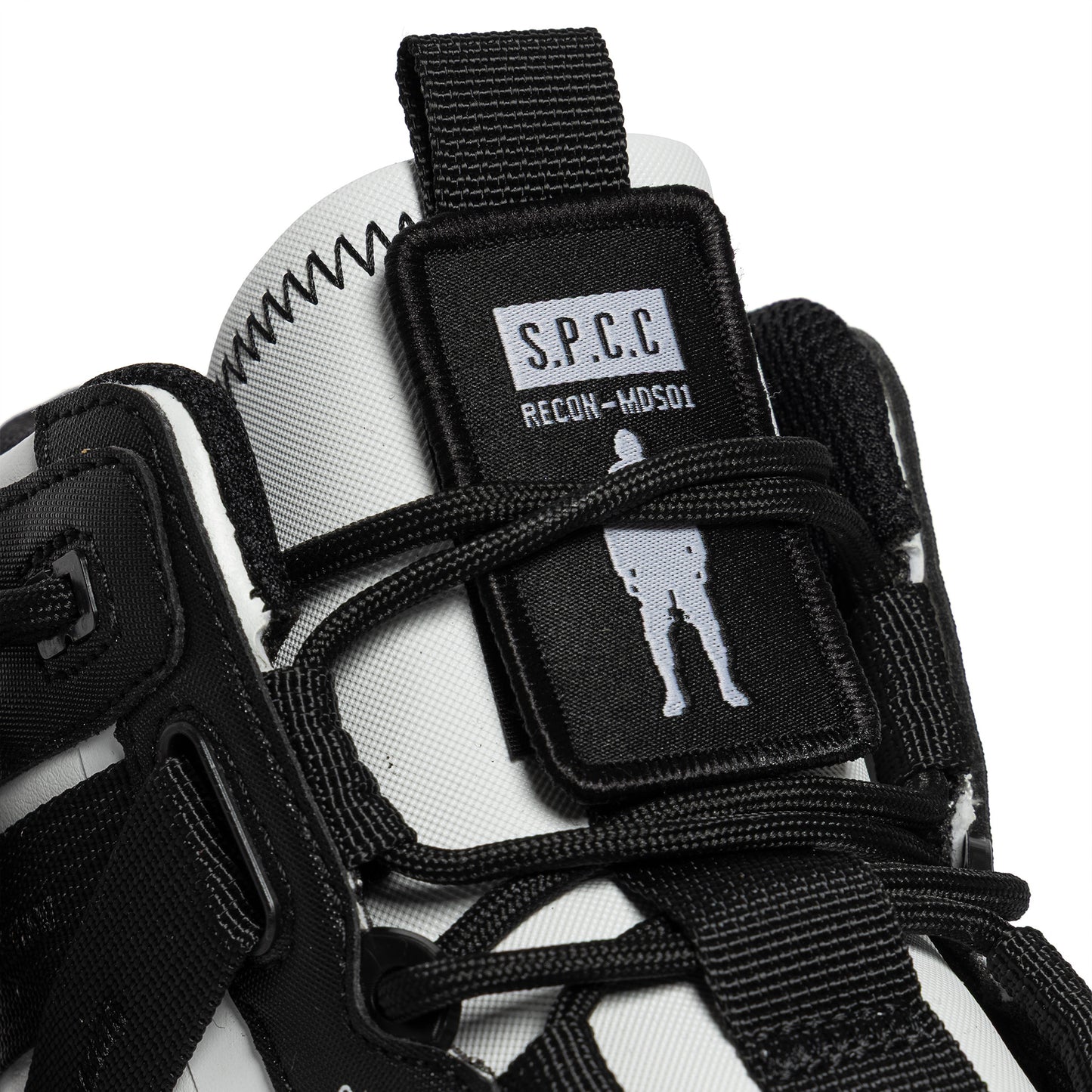 Recon Tau Hi Sneakers  - Black/White