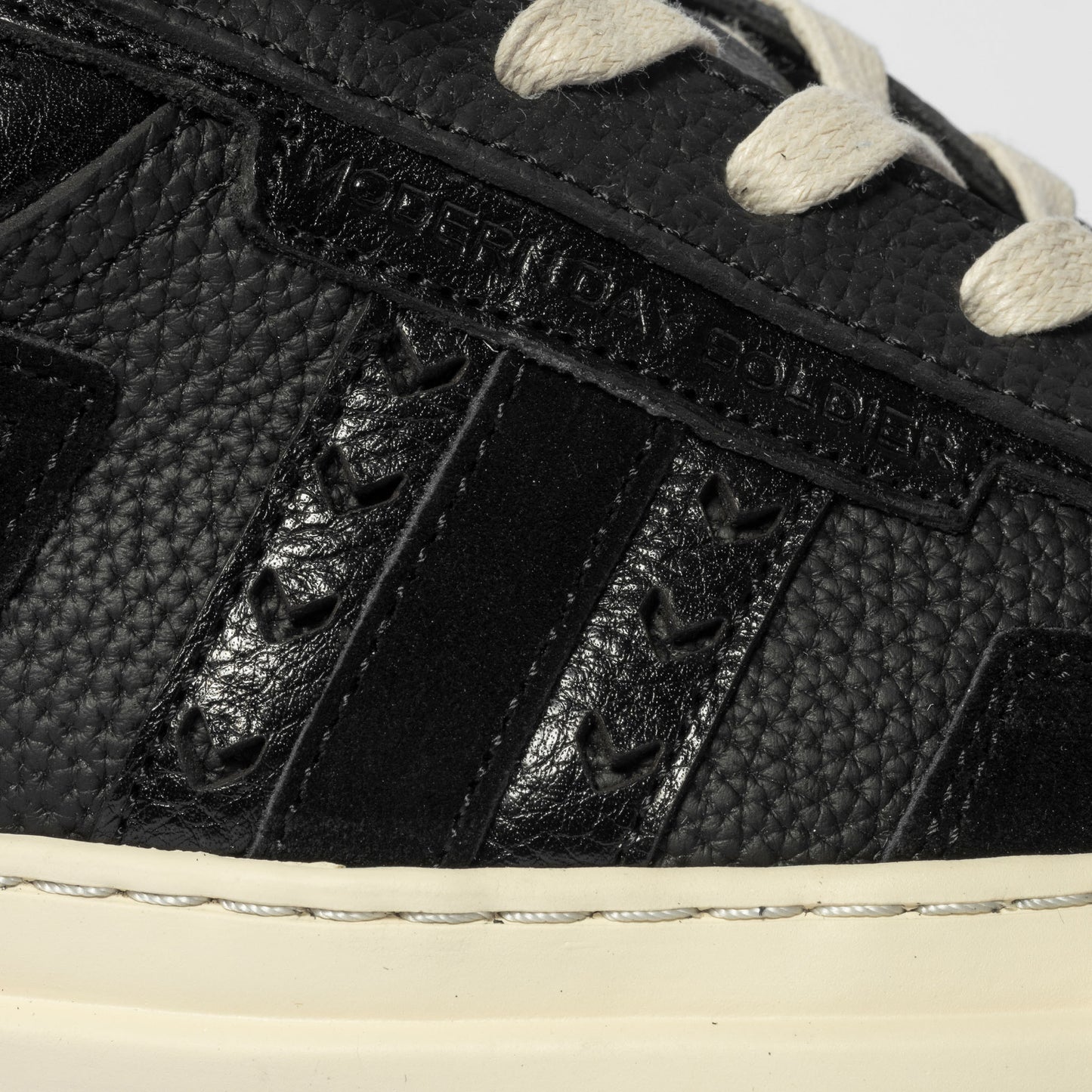 MDS Aviator Lo Leather Sneakers  - Black