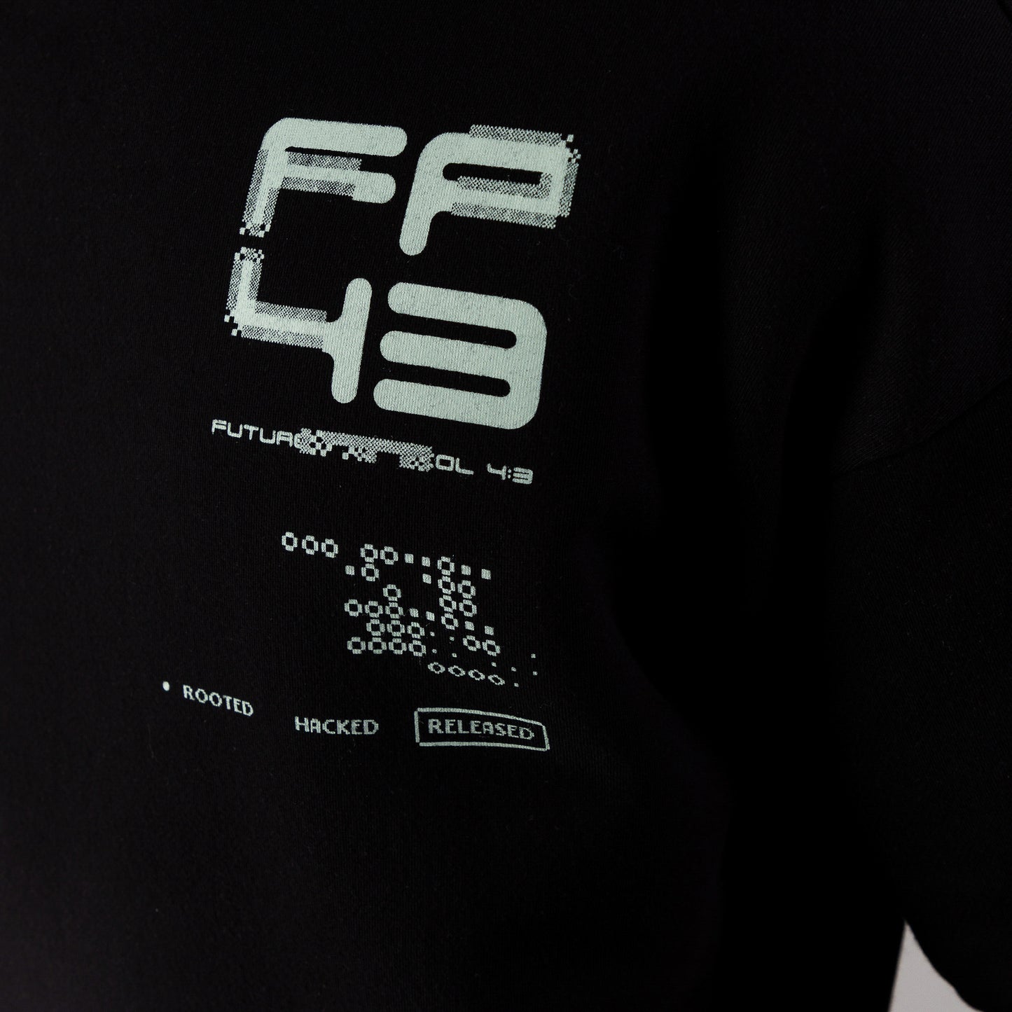 C4RTR1DG3 Sweat  - Black