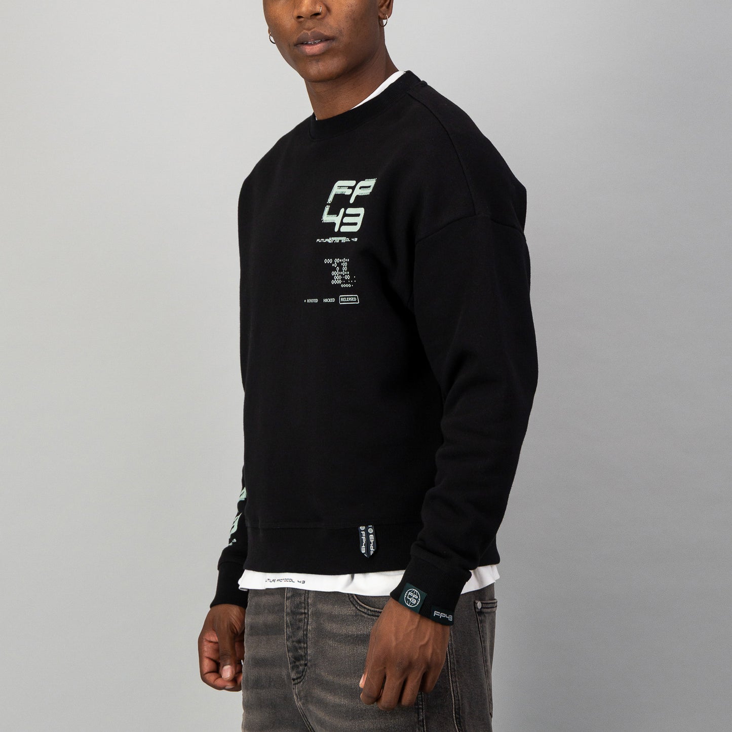 C4RTR1DG3 Sweat  - Black