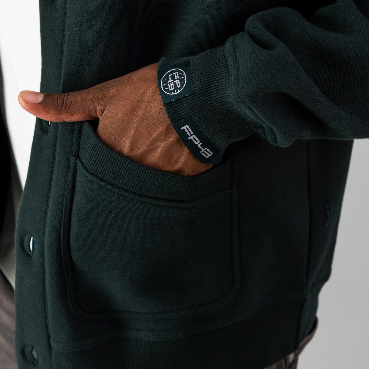 P1NG Cardigan - Dark Green