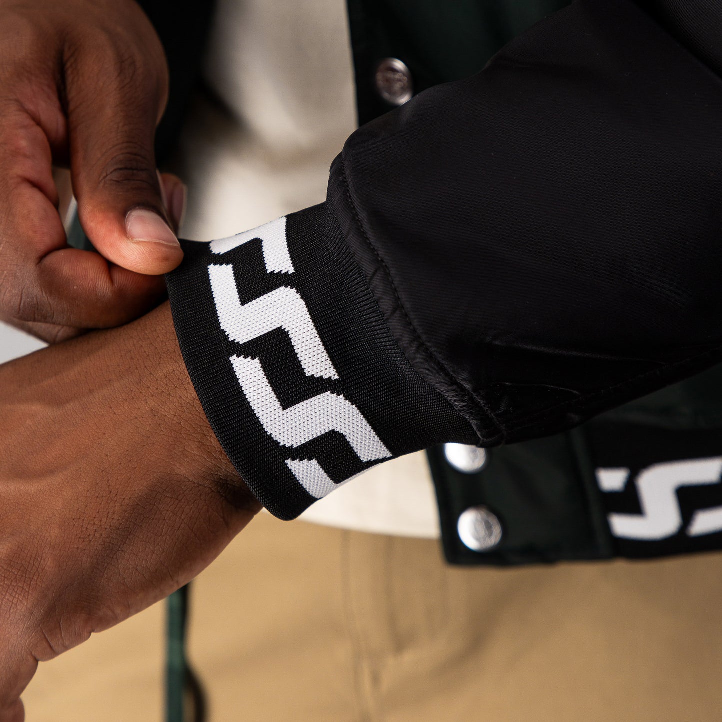 M0US3 Jacket  - Dark Green