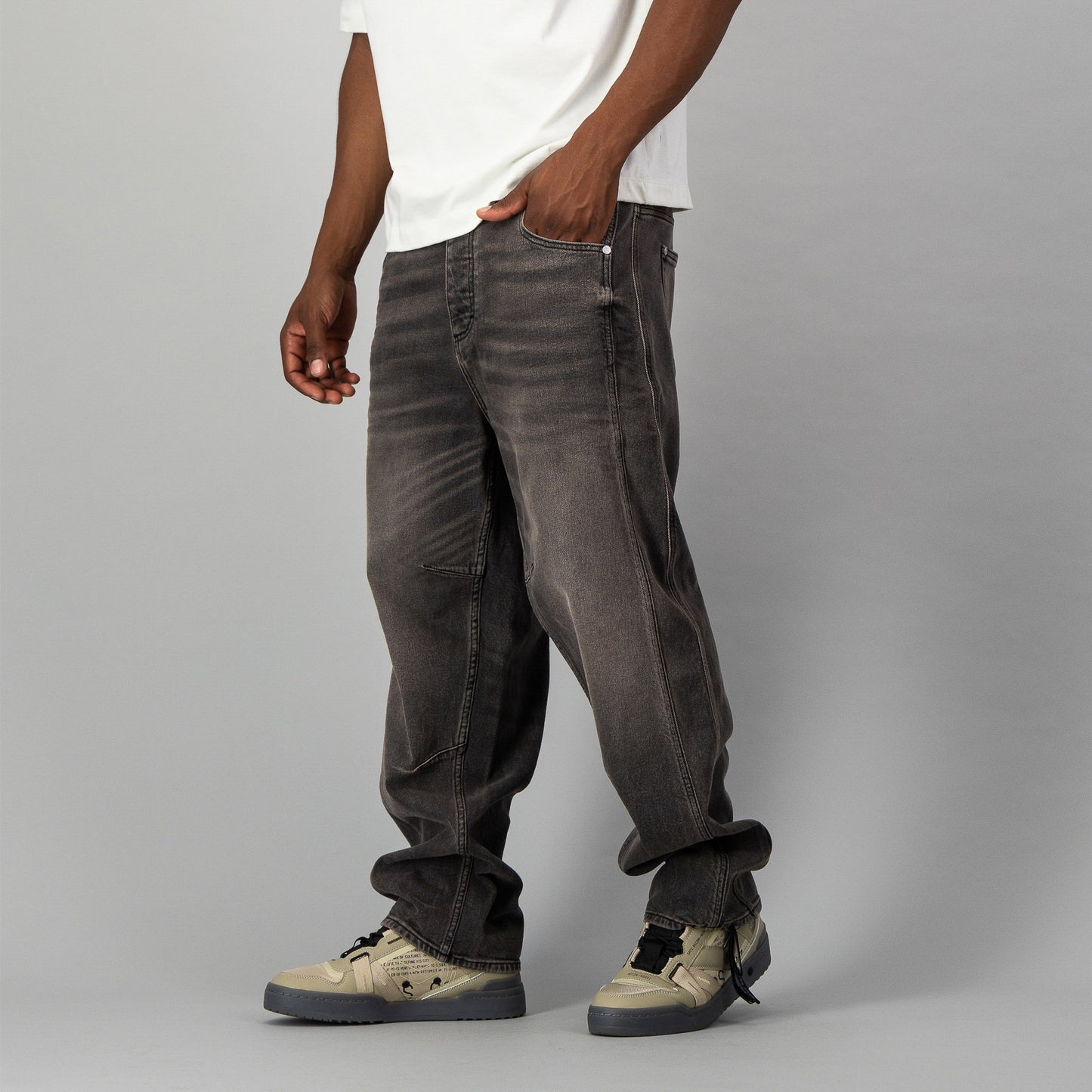 0DDW0RLD Jeans  - Dark Grey