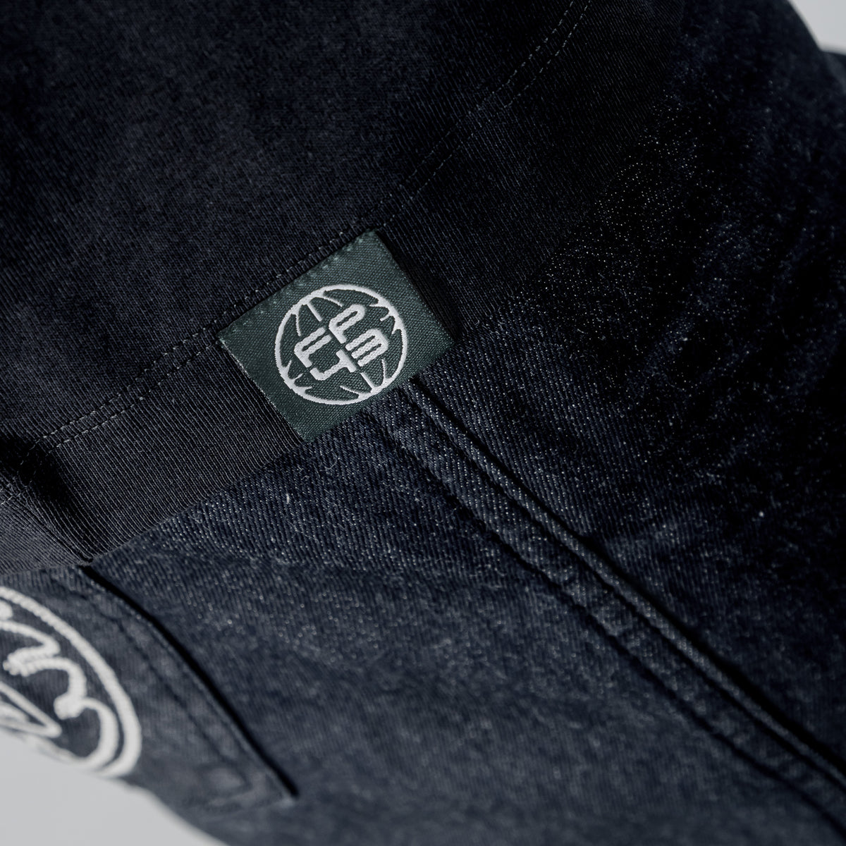 H0U53 Tee  - Charcoal