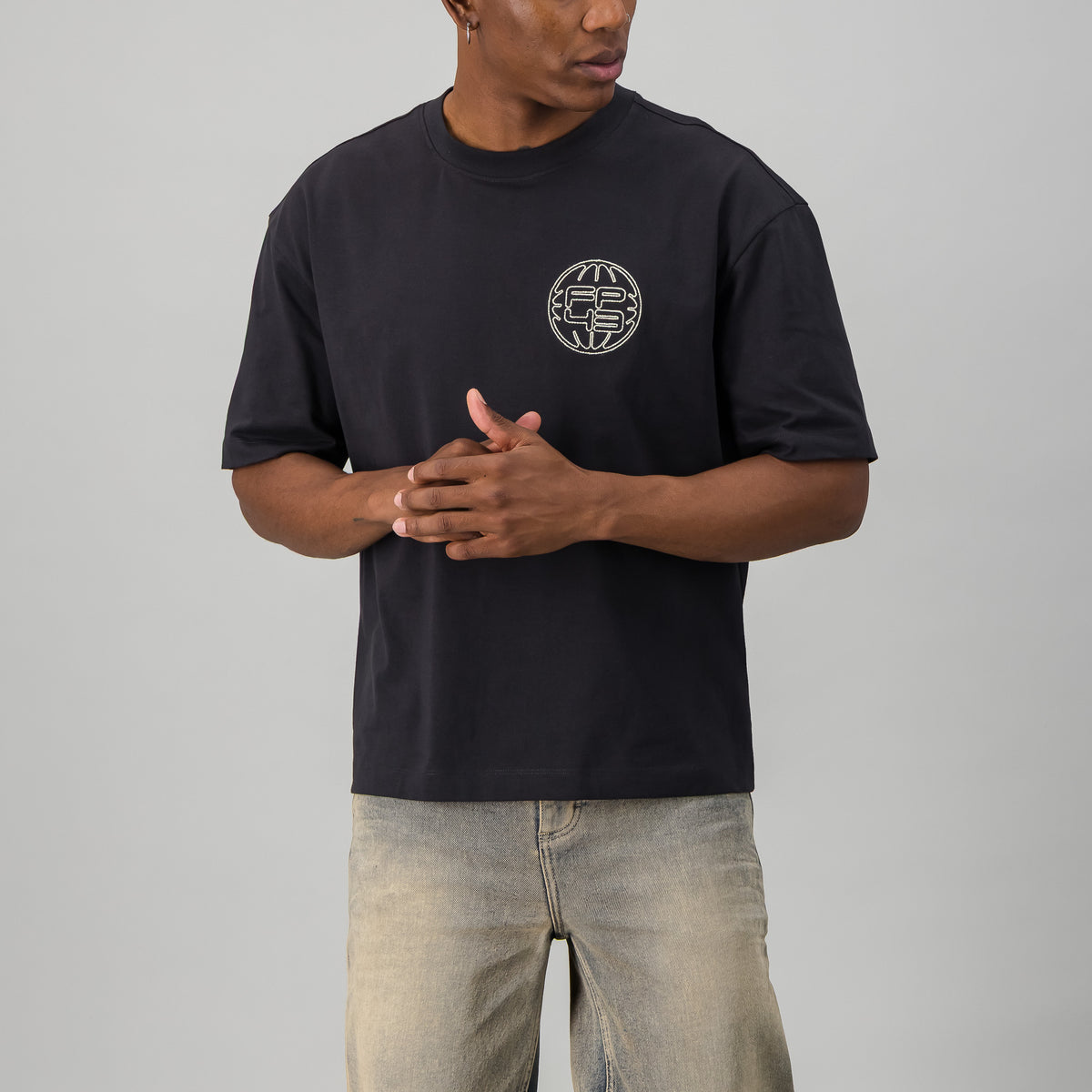 H0U53 Tee  - Charcoal