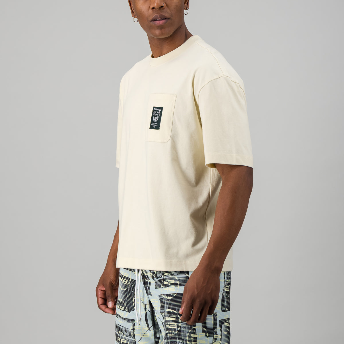 L0CKY43 Tee  - Stone