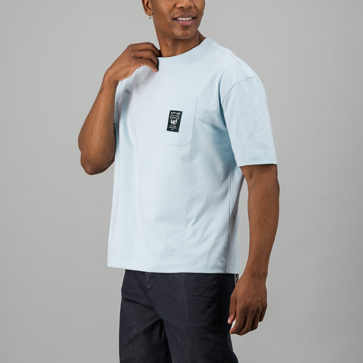 L0CKY43 Tee  - Light Blue