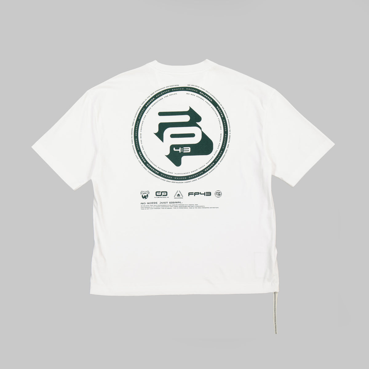 R0UL3TT3 Tee  - White