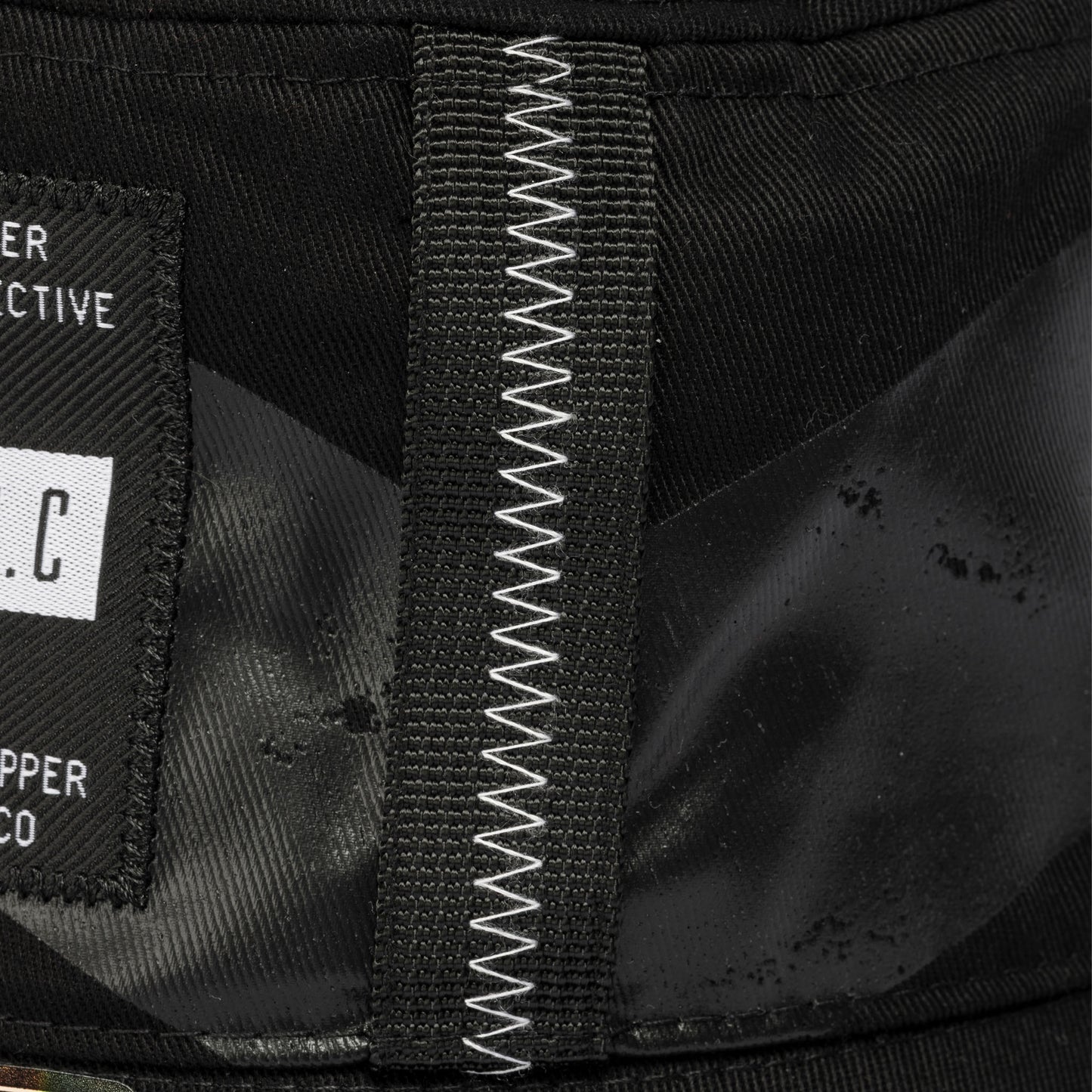 Orbit Bucket Hat  - Black