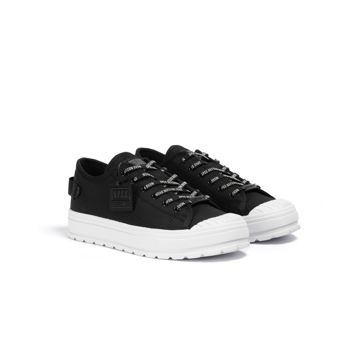 Surge DEFCON Lo Sneakers  - Black/White