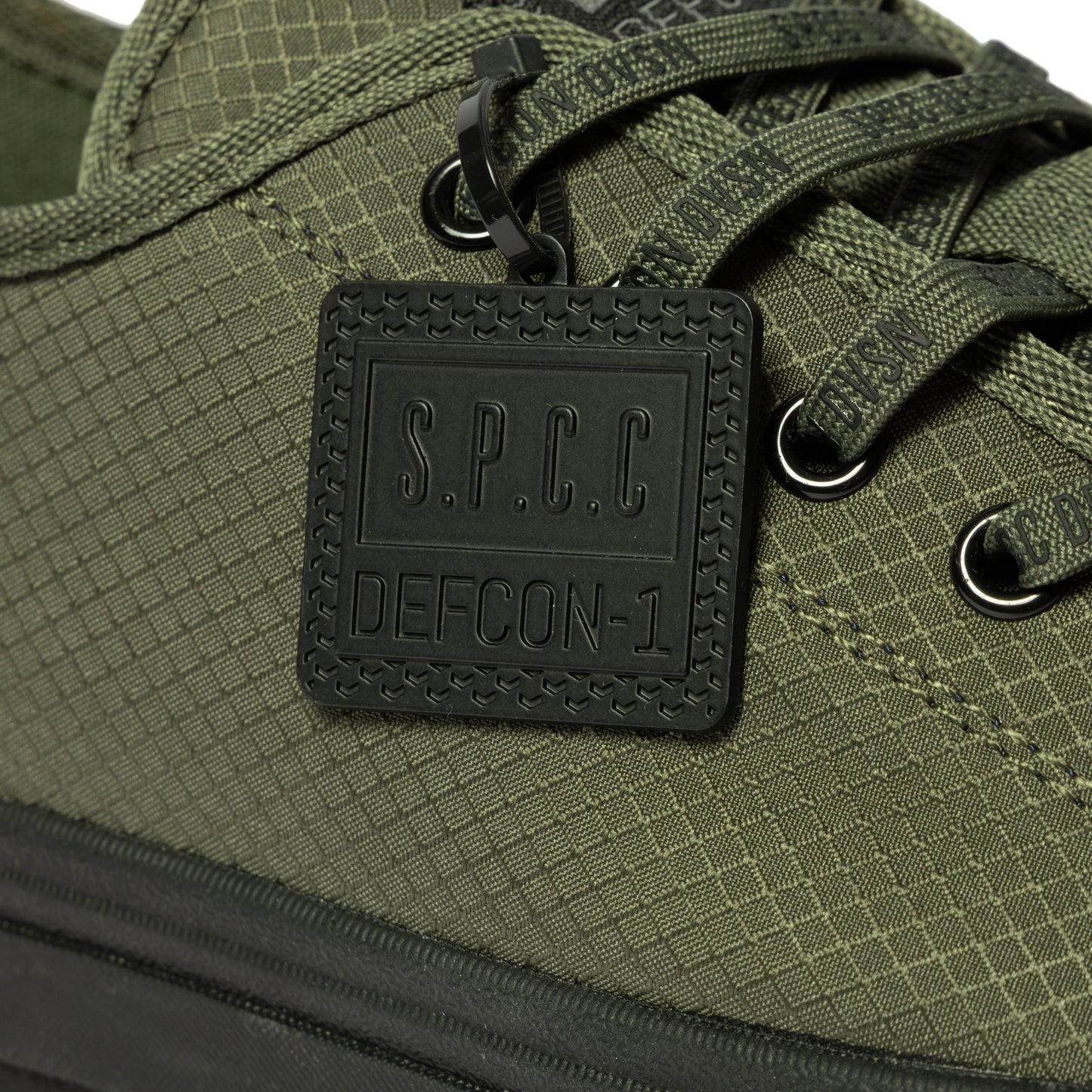 Surge DEFCON Lo Sneakers  - Fatigue