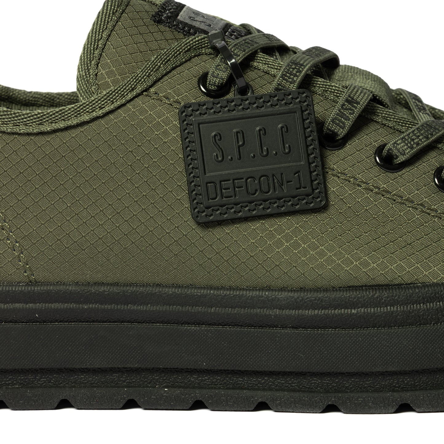 Surge DEFCON Lo Sneakers  - Fatigue