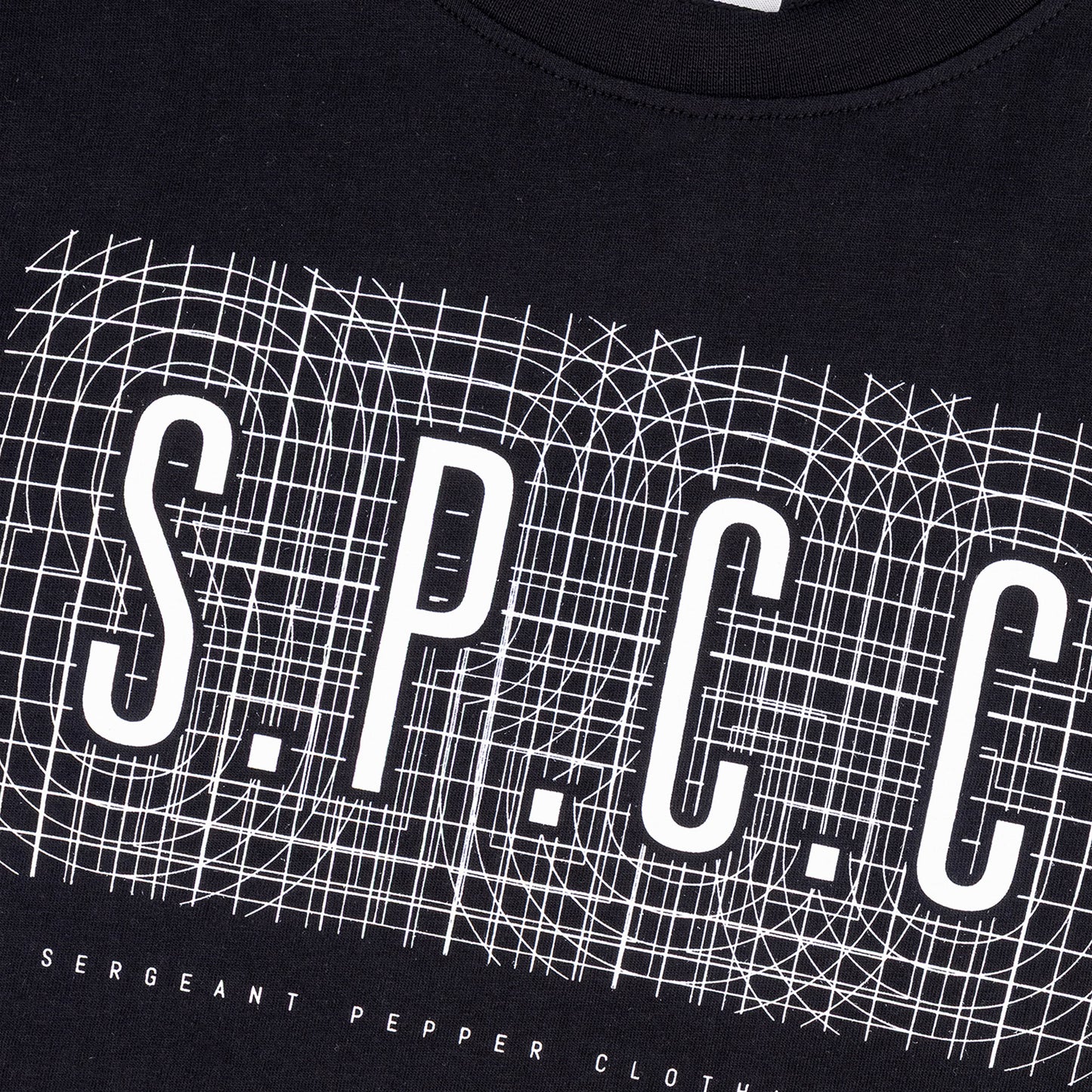 Aven Tee  - Black