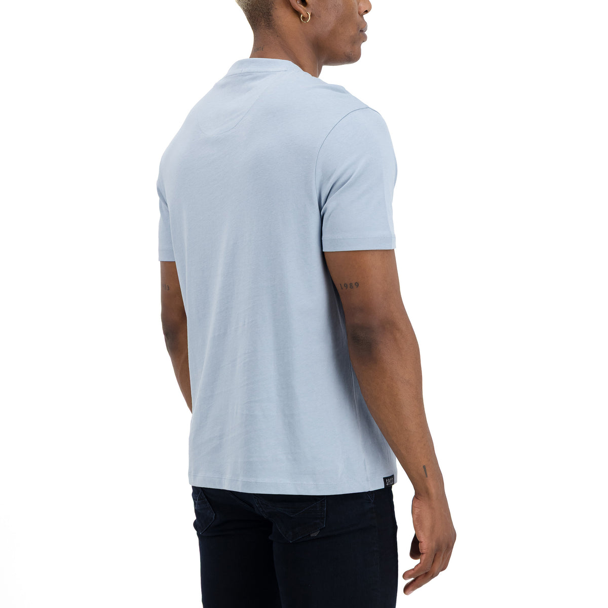 Aven Tee  - Light Blue