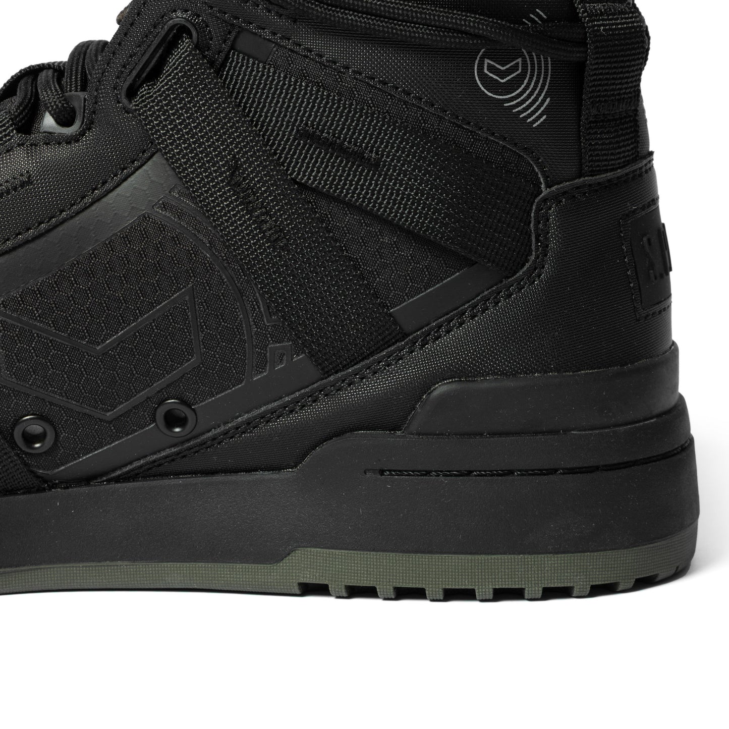 Recon Corbin Hi Sneakers  - Black